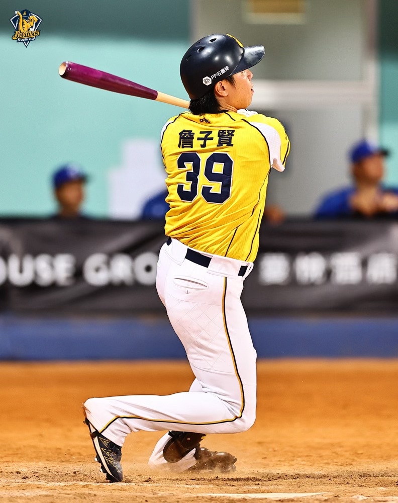 兄弟換上代打詹子賢立即敲出致勝安。(圖源：兄弟Fans Club)