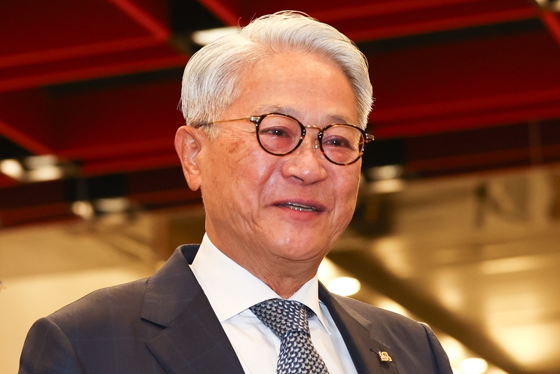 近日媒體爆出「新新併」有內鬼，聲稱新光金董事會已被台新金董事長吳東亮滲透，才會接受比中信金更差的條件，且有錄音檔證據。 （中央社記者王騰毅攝）