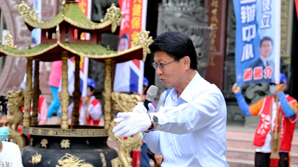 國民黨立委謝龍介表示，自己若參選2026年台南市長當選強調「只做4年」，並給他4年，他讓大家懷念40年。（圖源：謝龍介／Facebook）