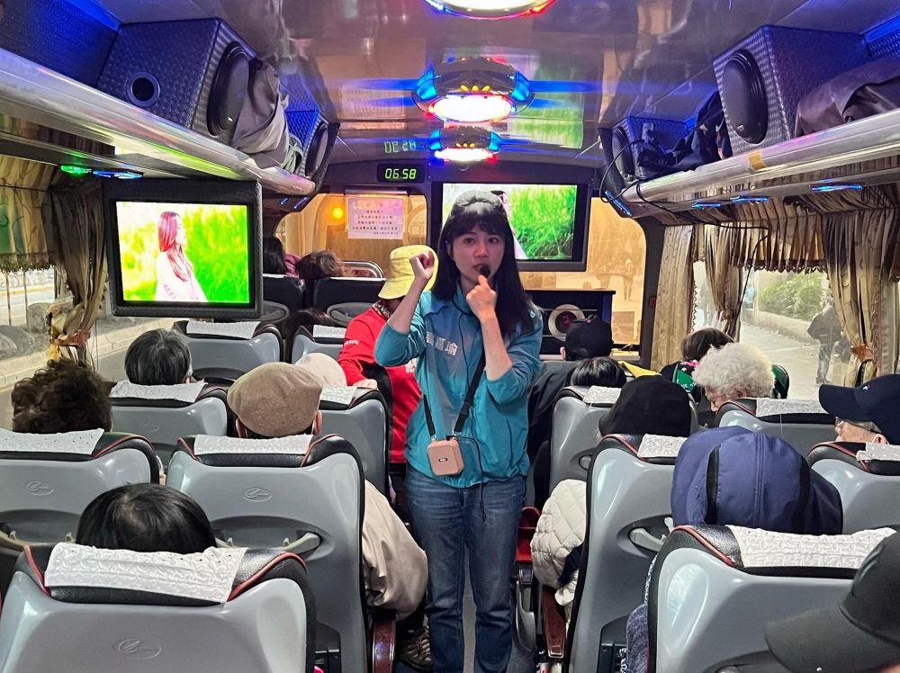 傳民進黨前立委高嘉瑜將接任欣欣大眾百貨董事長。（圖擷取自高嘉瑜臉書）