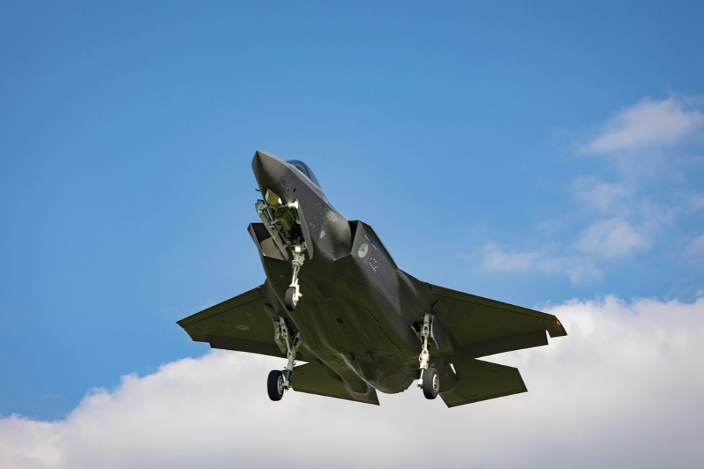 f-35（來源：Photo by Berend Verheijen on Unsplash）