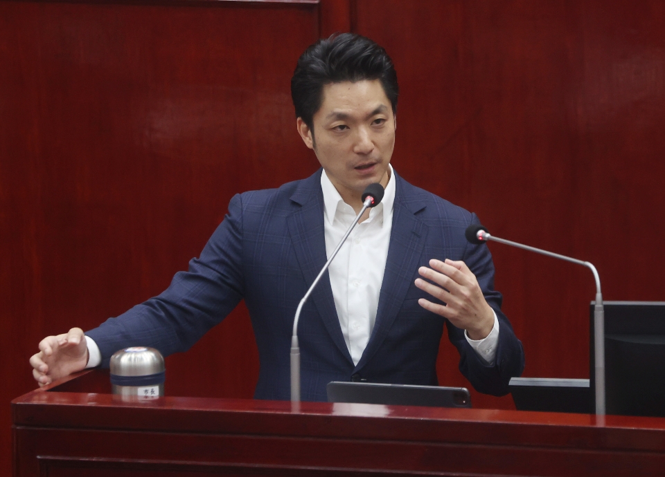 中央社提供（記者鄭傑文攝）。經本報裁剪。
