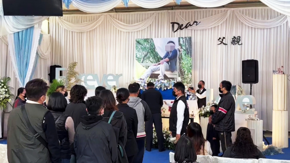 張姓偵查佐告別式。中央社提供（記者蘇木春攝）。
