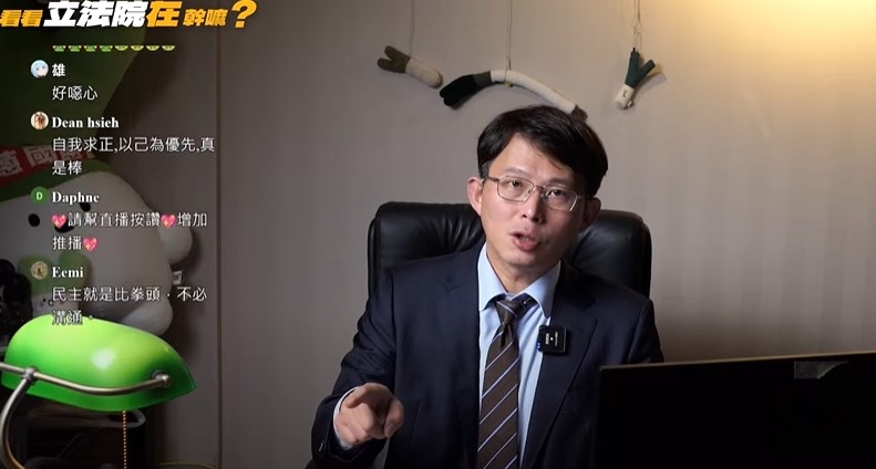 黃國昌還原財劃法現場，直言民進黨立委都到場就可以阻擋他們聲稱的「惡法」。（圖擷取自黃國昌YouTube頻道）