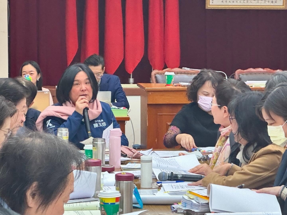 國民黨立委陳玉珍先前提案刪減公視23億預算，遭影視圈導演喊大罷免。（圖擷取自陳玉珍臉書）